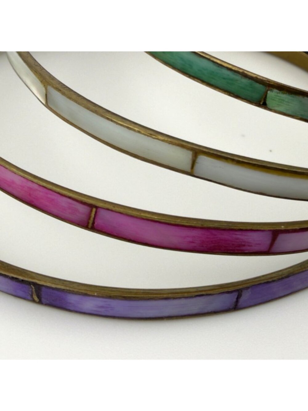 Vintage Mother Of Pearl Inlay Brass Bangle Set of 6 Pink Purple Blue Green Aqua - Picture 8 of 11